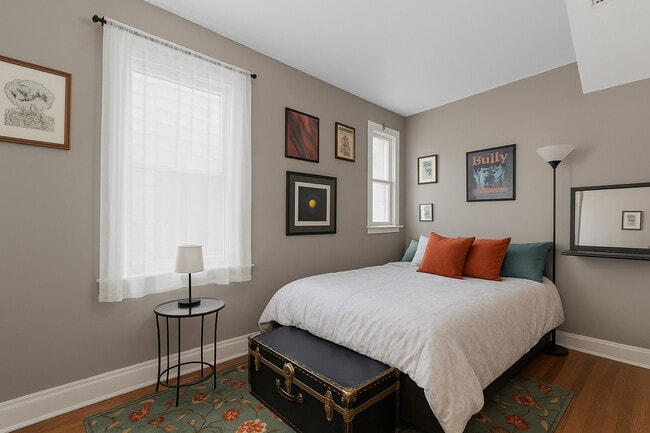 Building Photo - 2703 N Ridgeway Ave