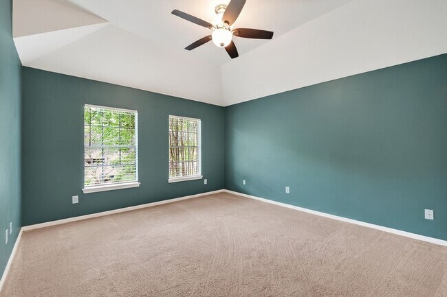 Building Photo - 2119 Palm Castle Dr