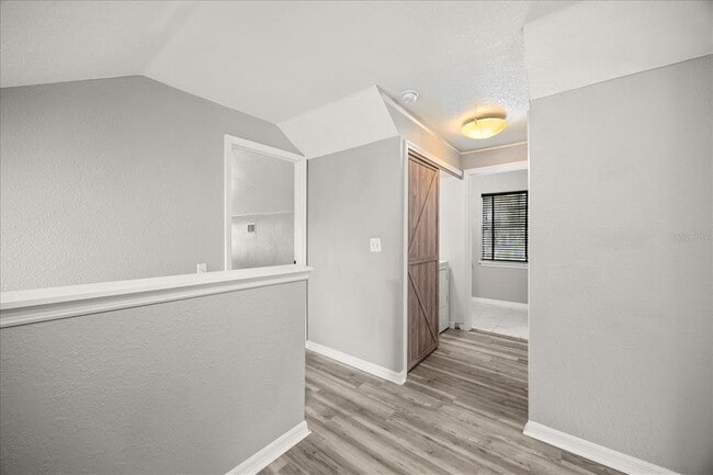 Building Photo - 748 Altaloma Ave