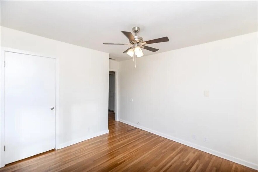 Building Photo - 4429 Moravian Dr