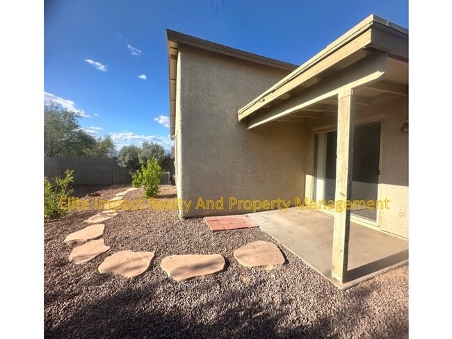 Building Photo - 8332 S Lost Mountain Rd