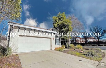 Building Photo - Spacious and Airy Rocklin Home!