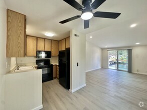 Building Photo - Indulge in coastal living in this beautifu...