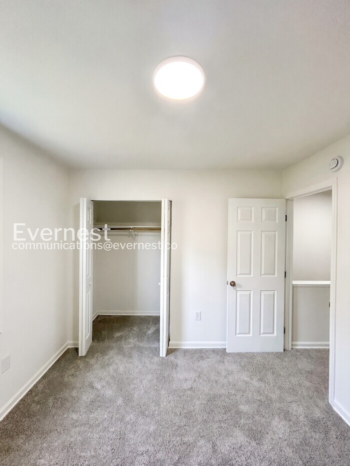 Building Photo - 503 N 30th St