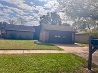 Building Photo - 16619 Moary Firth Dr