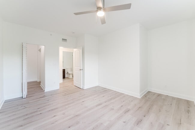 Building Photo - 20889 St Andrews Blvd