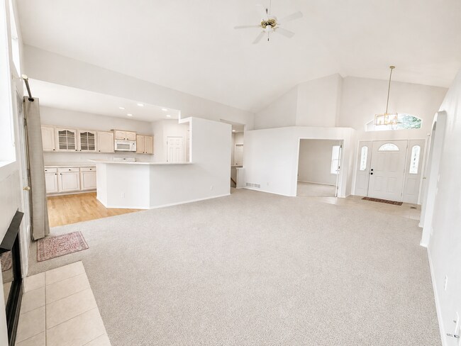 Building Photo - 5330 Roundup Dr