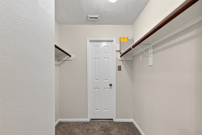 Building Photo - 1408 S Friendswood Dr