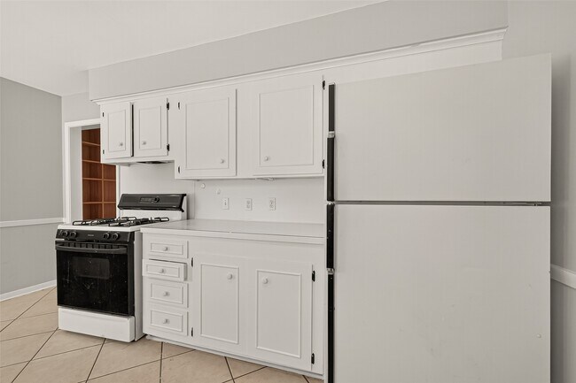 Building Photo - 5418 Darnell St