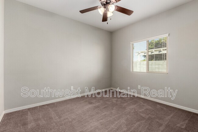 Building Photo - 41540 N Jacaranda Ct