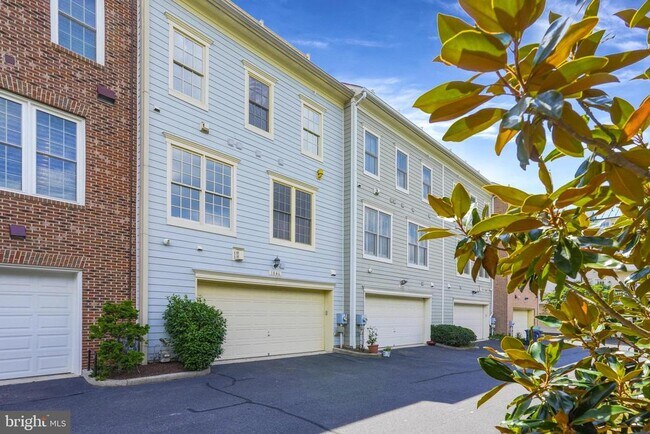 Building Photo - 1846 Potomac Greens Dr