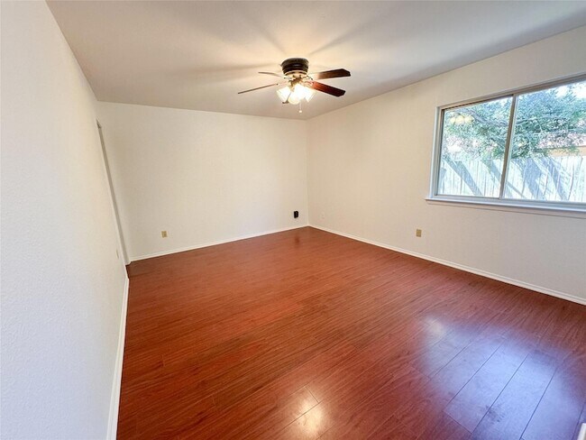 Building Photo - 11910 Stout Oak Trail