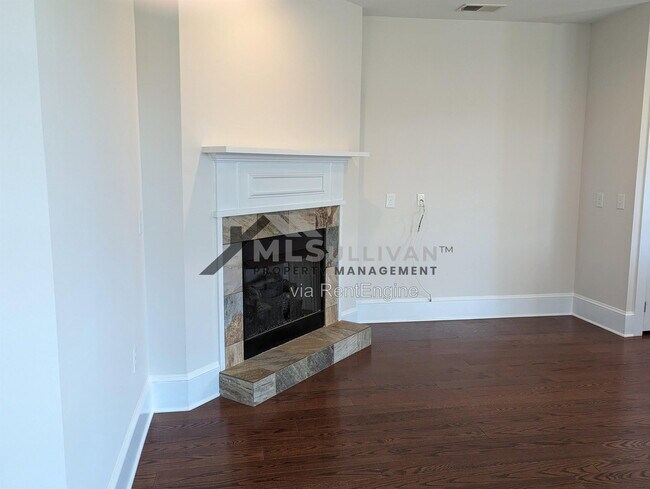 Building Photo - 375 Avett Dr