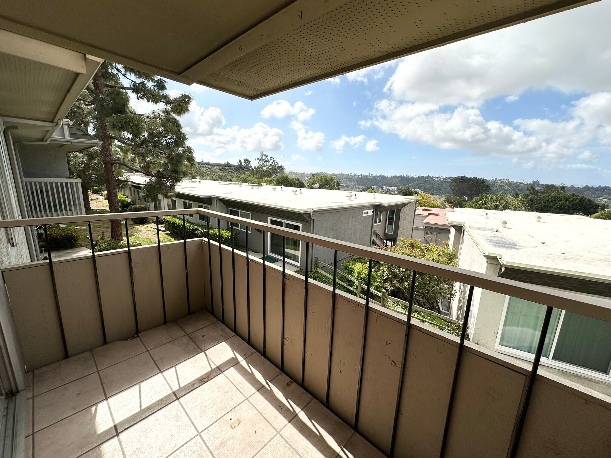 Building Photo - 6337 Caminito Andreta
