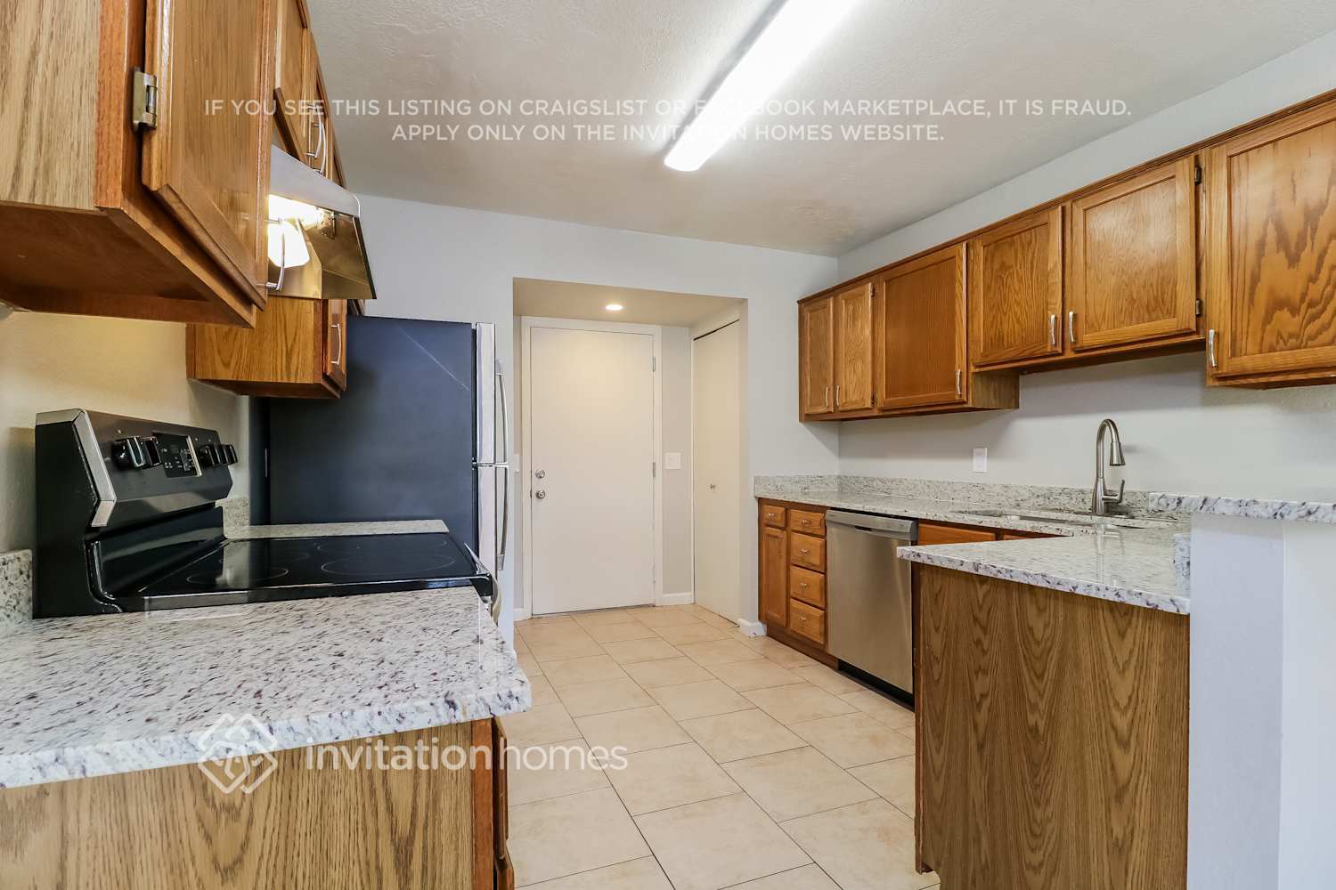 Building Photo - 10032 N 66th Dr