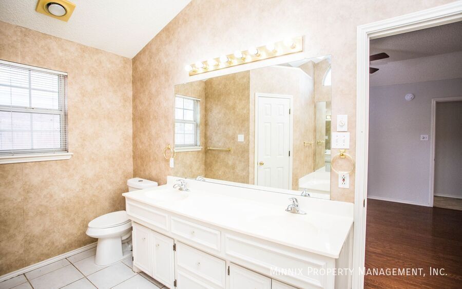 Building Photo - 6024 74th St