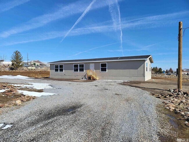 Building Photo - Spacious 3-Bedroom Home on 1.35 Acres with Valley Views – Dayton, NV