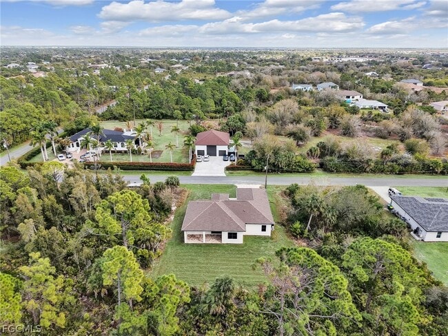 Building Photo - 6161 Feise St