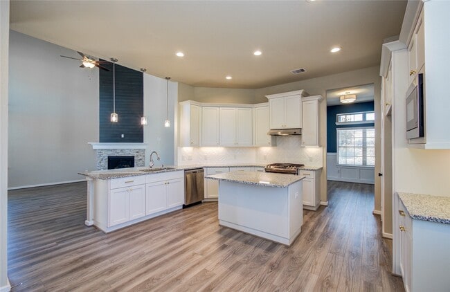 Building Photo - 4622 Ana Ridge Ln