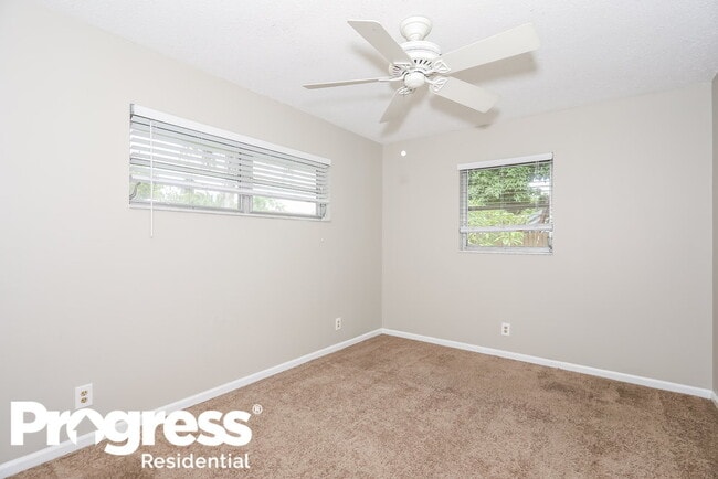 Building Photo - 12695 Westport Cir