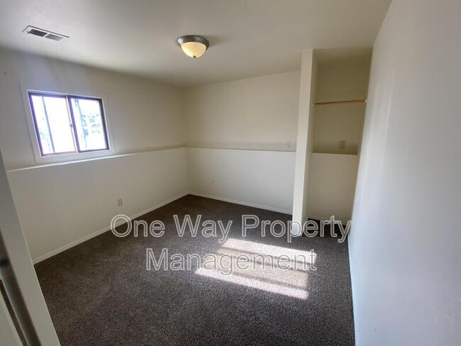 Building Photo - 3954 Boulder Dr