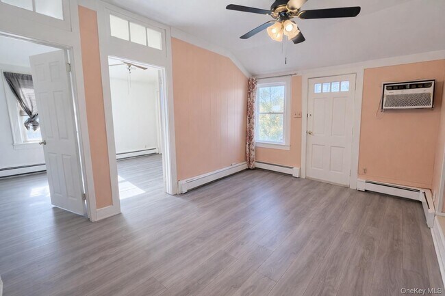 Building Photo - 25 Fremont St