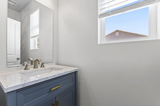 Building Photo - 2877 S Greenhead Dr