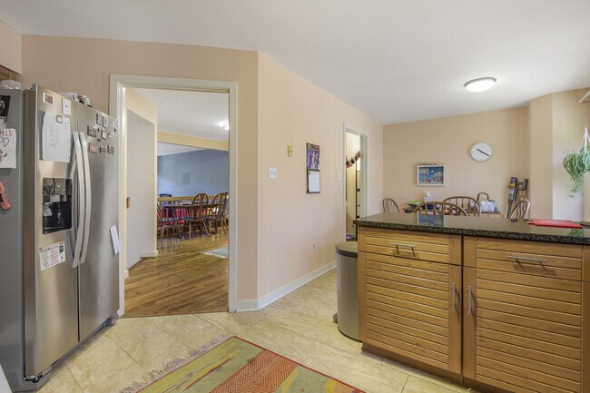 Building Photo - 10905 Whiterim Dr