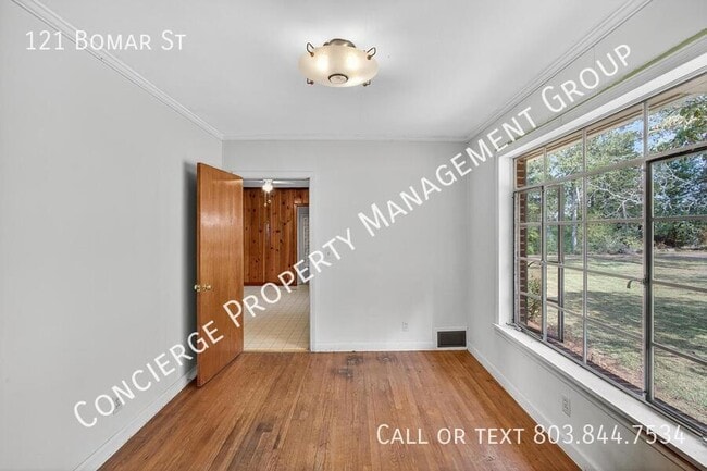 Building Photo - 121 Bomar St