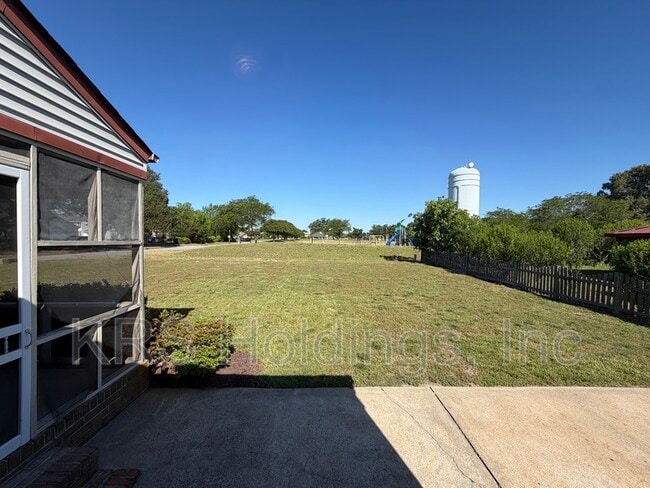 Building Photo - 917 Timber Creek Pl