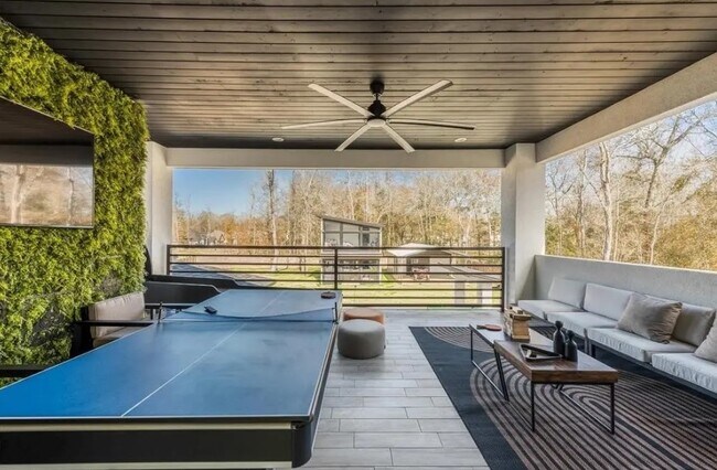 Building Photo - 13 Rd 660