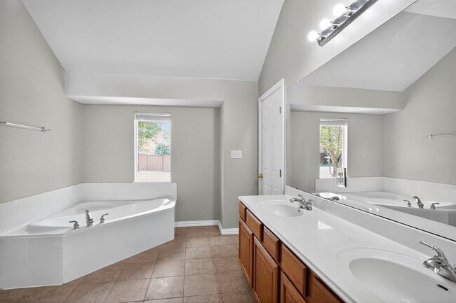 Building Photo - 1619 Shady Hillside Pass