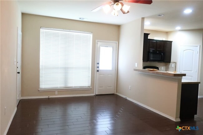 Building Photo - 1137 Brown Rock Dr