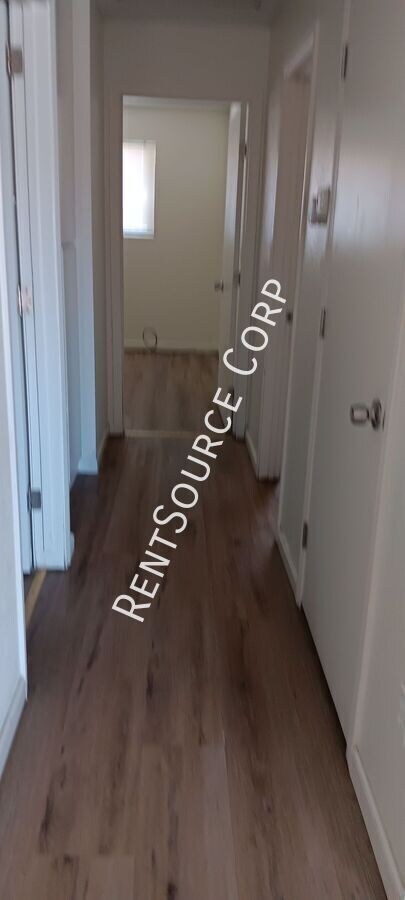 Building Photo - 1131 Barstow Rd