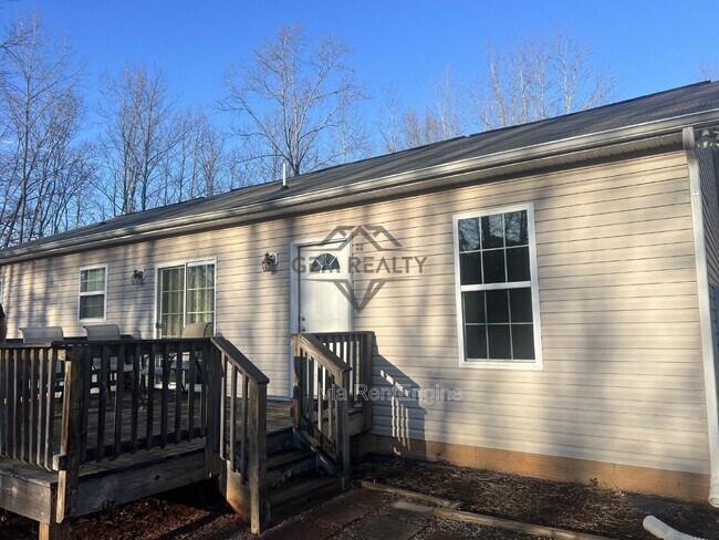 Building Photo - 8326 Quicks Way