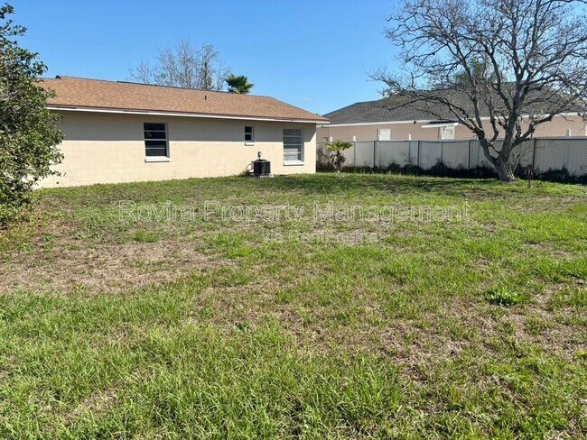 Building Photo - 176 Birmingham Dr