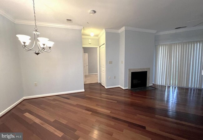 Building Photo - 12919 Alton Square