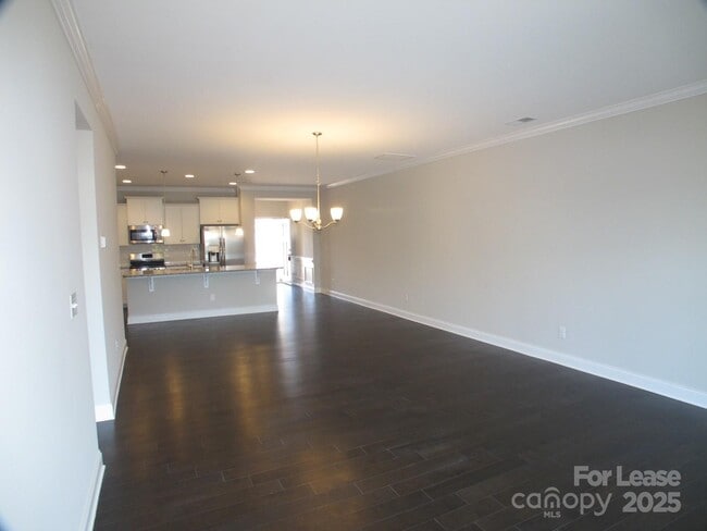 Building Photo - 1413 Bramblewood Dr