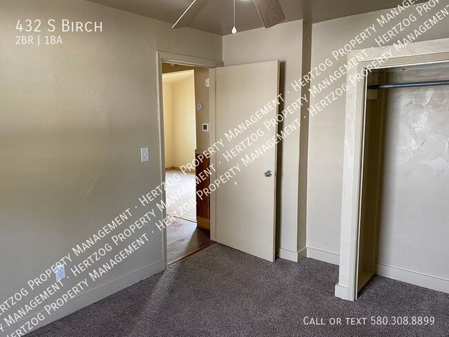 Building Photo - 432 S Birch-