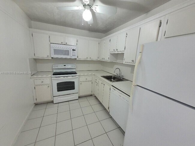 Primary Photo - 1200 NE Miami Gardens Dr