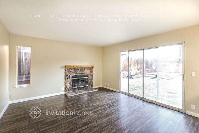 Building Photo - 529 Oakborough Ave