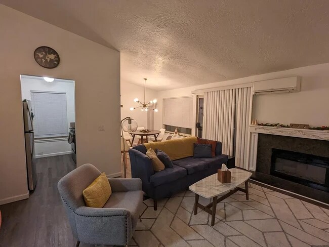 Building Photo - 12626 Ne 118th St, Apt 3