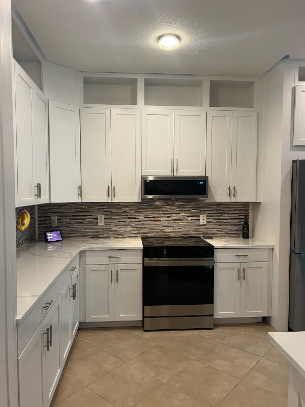 Building Photo - 1425 Clubman Dr