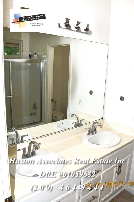 Building Photo - 3915 Bridlewood Cir