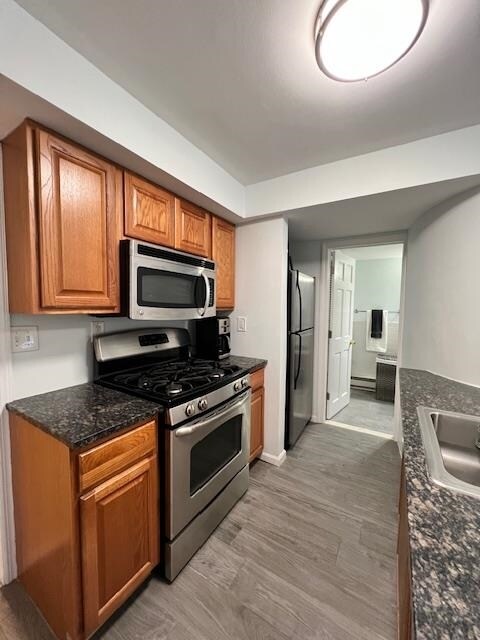 Building Photo - 232 Grand St