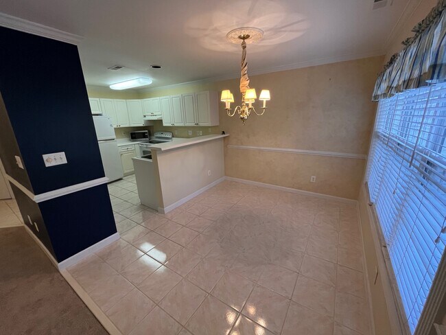 Building Photo - 118 Grande Meadow Way