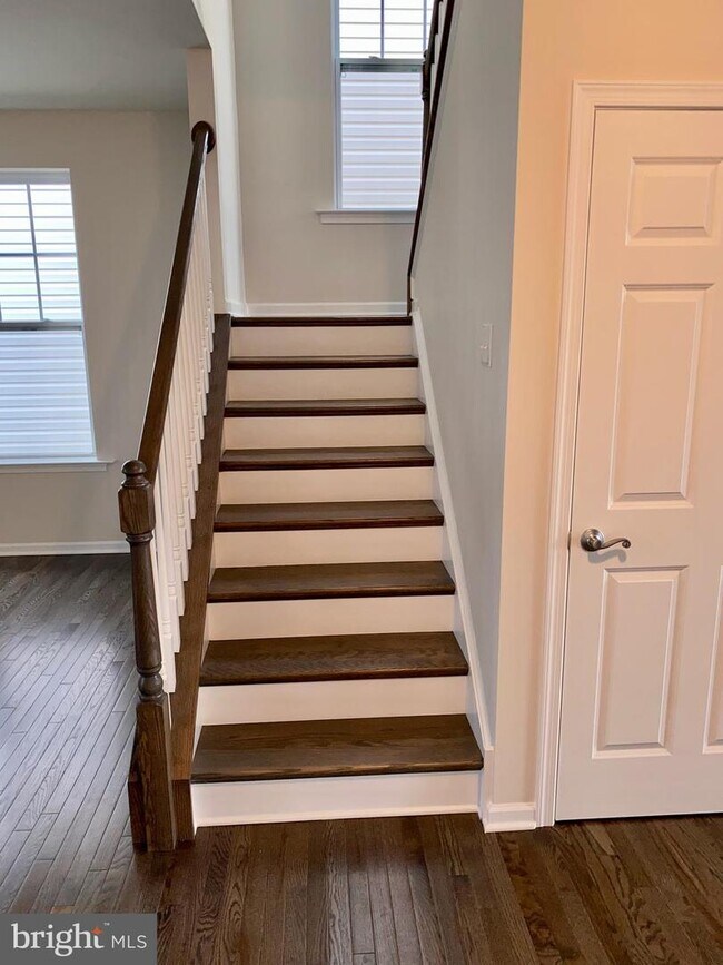 Building Photo - 730 Houston St