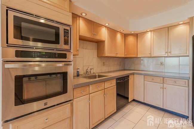 Building Photo - 29 Sandpiper Dr