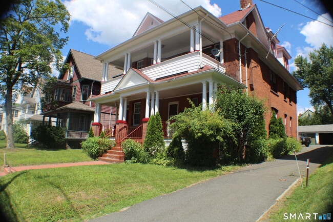 Building Photo - 150 Whitney St