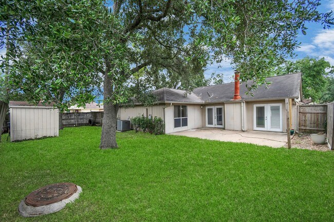 Building Photo - 13002 Kingsmill Dr